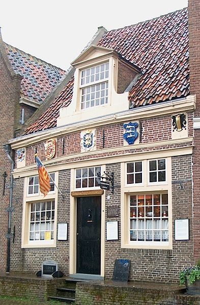 393px Enkhuizen Flessenscheepjesmuseum